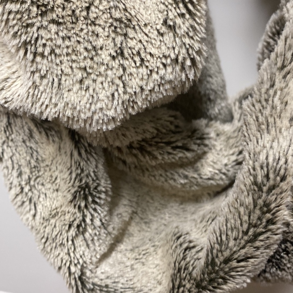 Furry Loop Scarf - Picture 2 of 3
